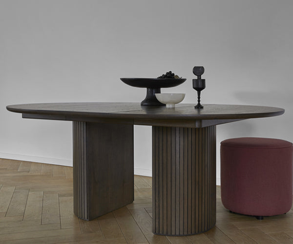 Mossroom Palisade Spisebord Med Udtræk - Dia. 160-310cm - Eg Mørkbejdset