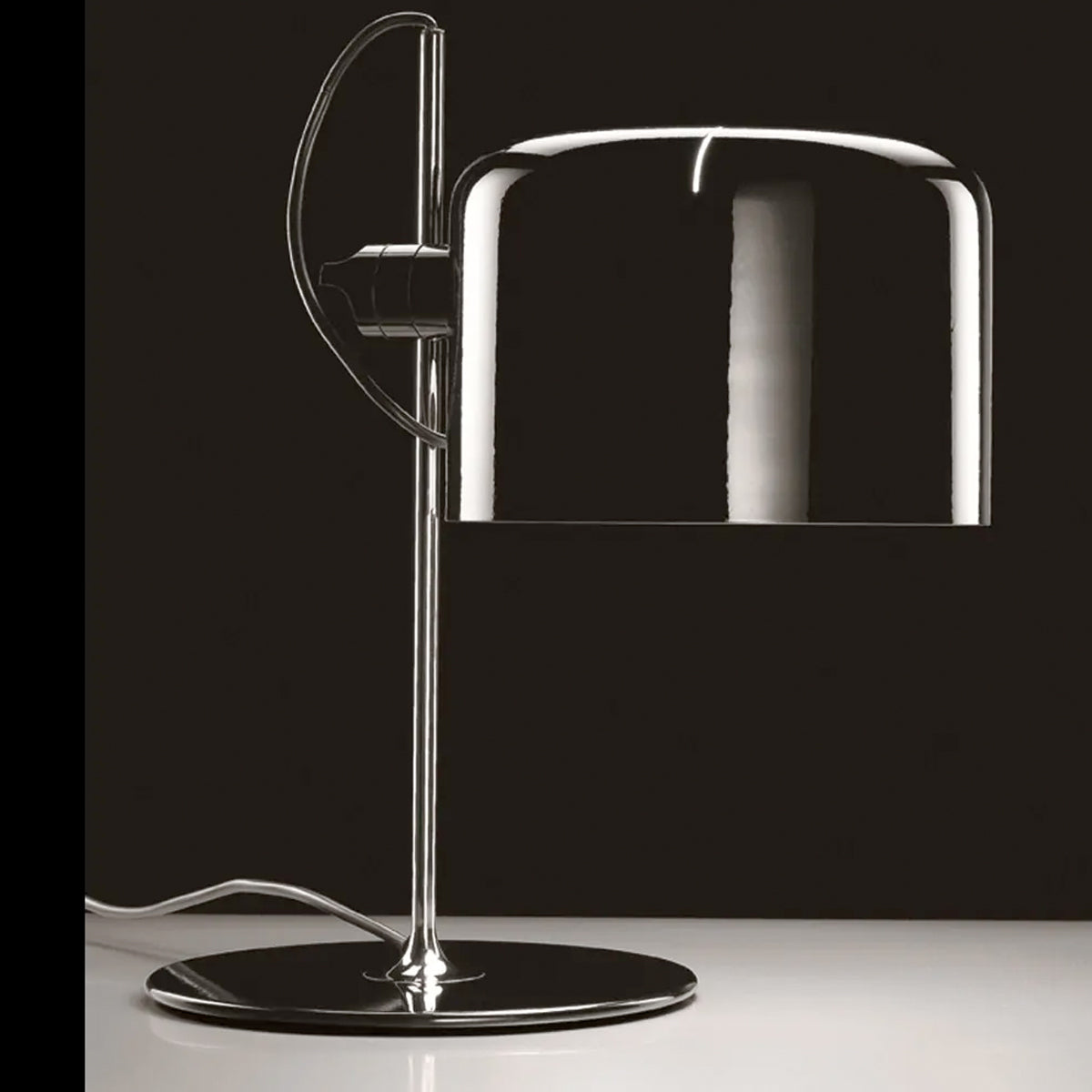 Oluce Coupe Bordlampe - Sort