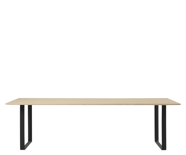 Muuto 70/70 bord - Massiv Eg - Sort - 295x108cm. - DEMO.